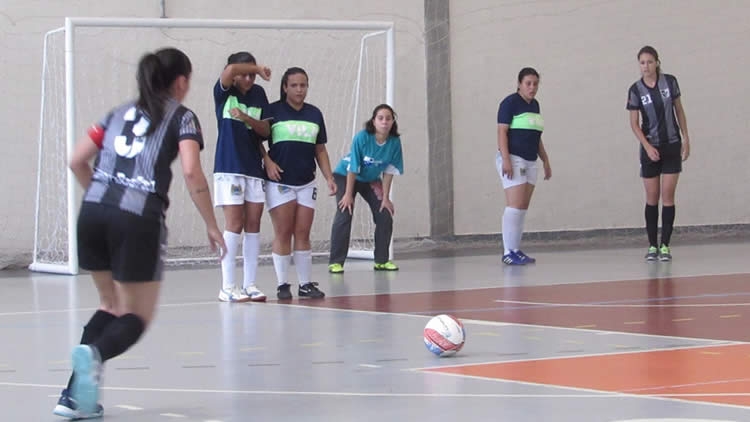 Jogos da segunda fase da Copa Verão de Futsal Feminino acontecem neste domingo