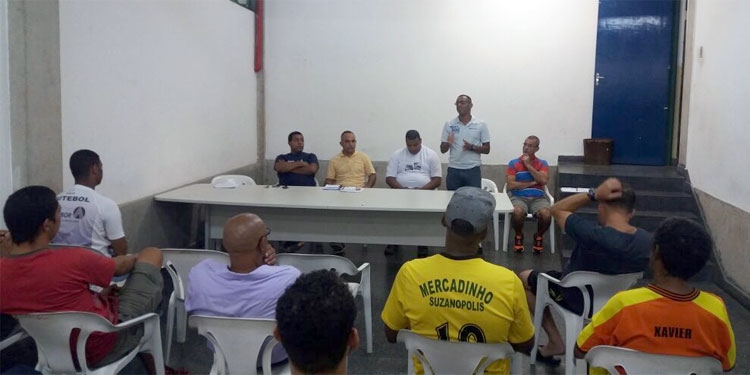 Liga de Futebol de Mogi realiza reunião de arbitragem