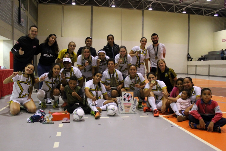 MOF conquista a Copa Verão de Futsal Feminino
