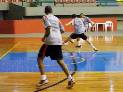 Mogi/São Paulo joga em casa contra o Barueri