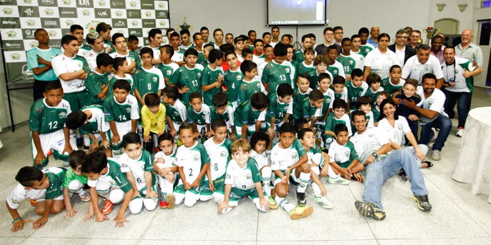 Vila Santista programa peneiras para equipes de futsal