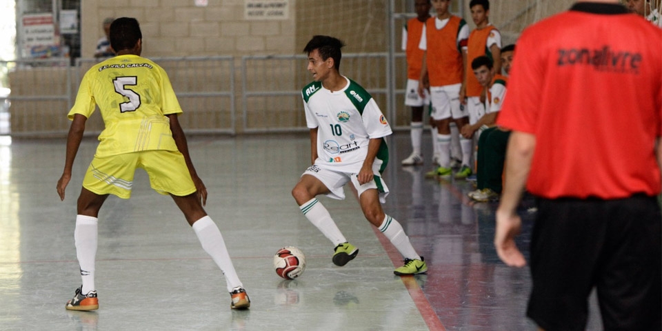 Vila Santista realiza peneiras para equipes de futsal