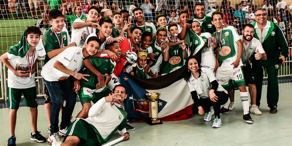 Vila Santista campeão do Metropolitano de Futsal 2016 na categoria sub 14